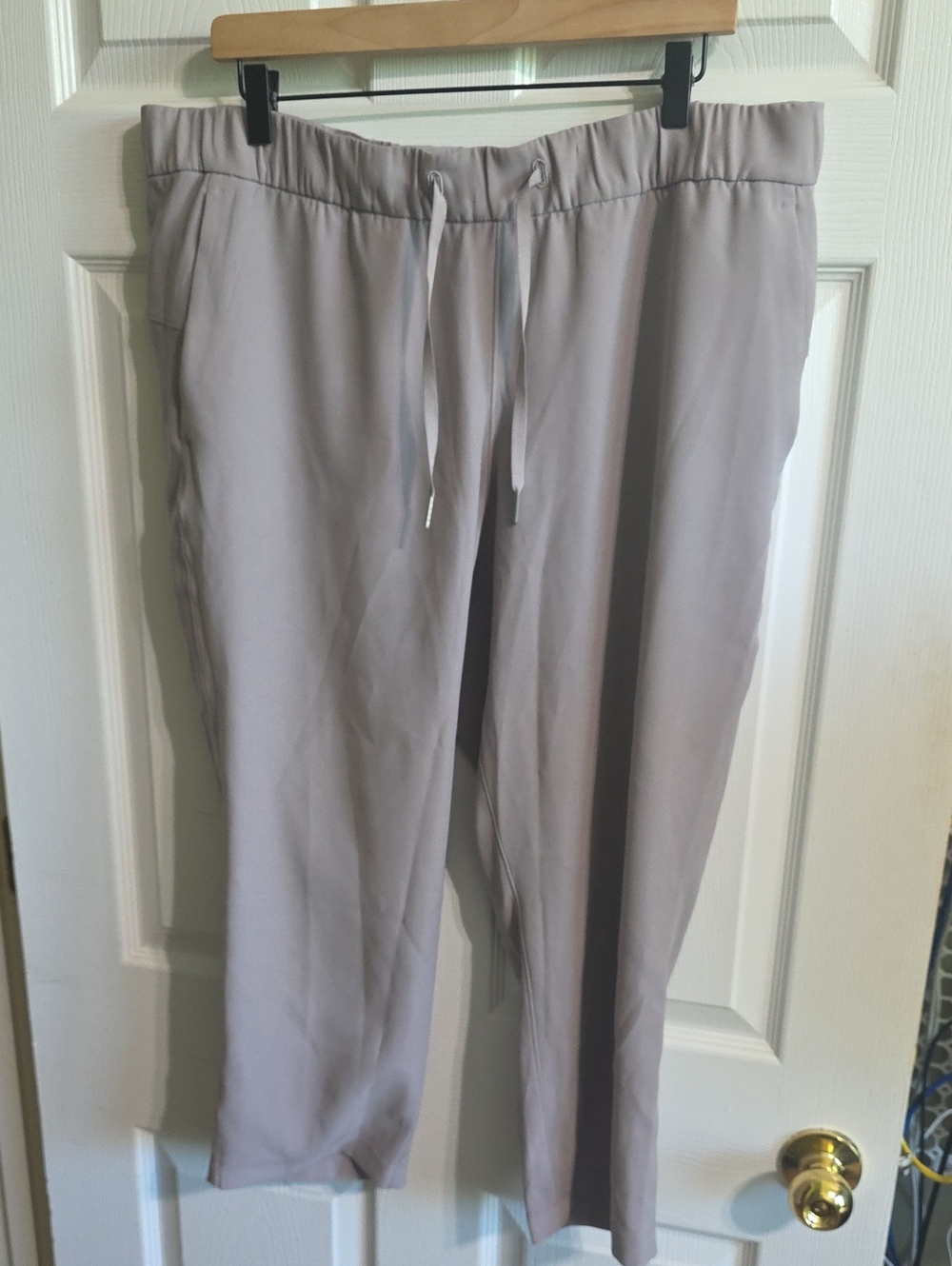 Lululemon On The Fly Cropped Pants